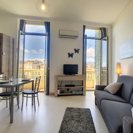 Nestor&jeeves - Papillon Vieux - Old Town - Close Sea * Nizza